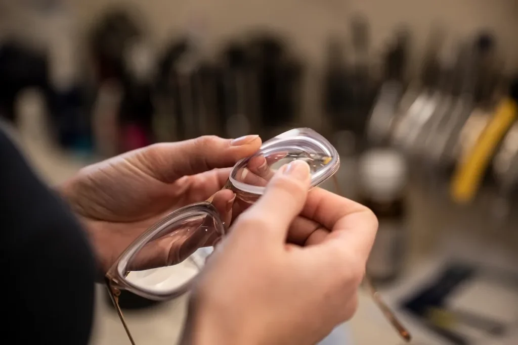 À la rencontre du Collectif Reparense, artisans du réemploi